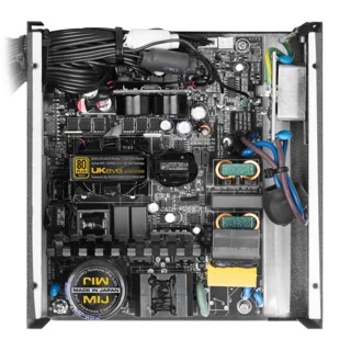 منبع تغذیه کامپیوتر 700W وات گرین مدل GP700A-UK EVO V3.1 (ATX 3.1) 102716880